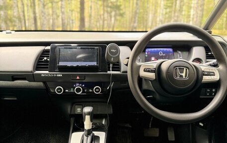Honda Fit, 2021 год, 1 450 000 рублей, 9 фотография