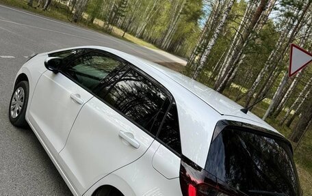 Honda Fit, 2021 год, 1 450 000 рублей, 24 фотография