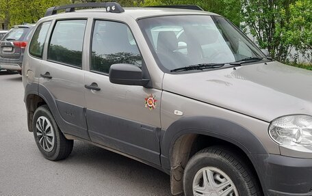 Chevrolet Niva I рестайлинг, 2018 год, 960 000 рублей, 2 фотография