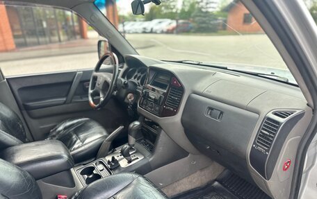 Mitsubishi Pajero III рестайлинг, 2000 год, 650 000 рублей, 10 фотография