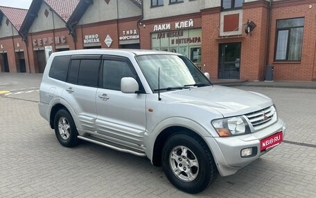Mitsubishi Pajero III рестайлинг, 2000 год, 650 000 рублей, 3 фотография