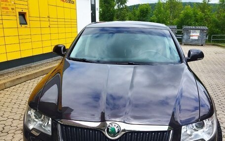 Skoda Superb III рестайлинг, 2010 год, 1 050 000 рублей, 2 фотография