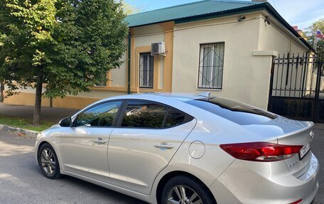 Hyundai Elantra VI рестайлинг, 2017 год, 1 650 000 рублей, 4 фотография