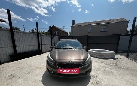 KIA cee'd III, 2014 год, 1 000 000 рублей, 12 фотография