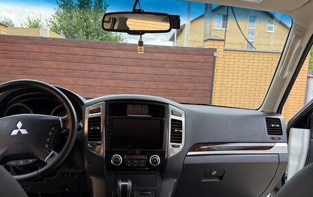 Mitsubishi Pajero IV, 2021 год, 4 200 000 рублей, 10 фотография