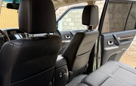 Mitsubishi Pajero IV, 2021 год, 4 200 000 рублей, 6 фотография