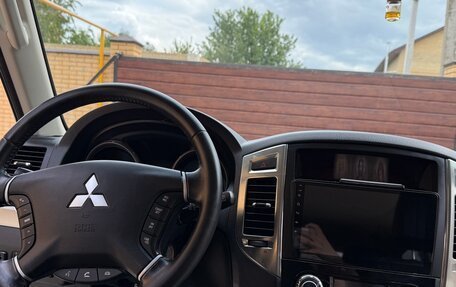 Mitsubishi Pajero IV, 2021 год, 4 200 000 рублей, 11 фотография