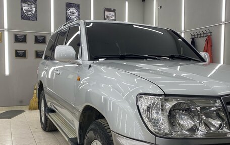 Toyota Land Cruiser 100 рестайлинг 2, 2006 год, 3 600 000 рублей, 3 фотография