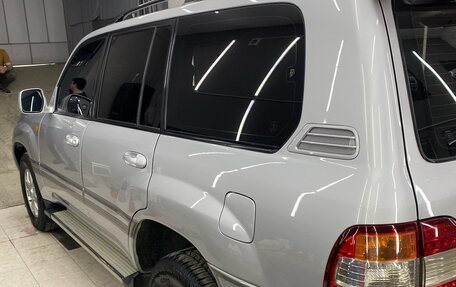 Toyota Land Cruiser 100 рестайлинг 2, 2006 год, 3 600 000 рублей, 5 фотография