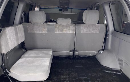 Toyota Land Cruiser 100 рестайлинг 2, 2006 год, 3 600 000 рублей, 10 фотография