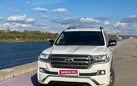 Toyota Land Cruiser 200, 2016 год, 5 750 000 рублей, 5 фотография