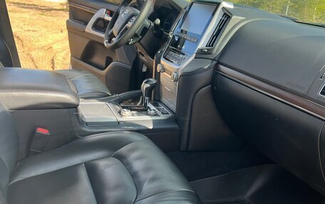 Toyota Land Cruiser 200, 2016 год, 5 750 000 рублей, 18 фотография