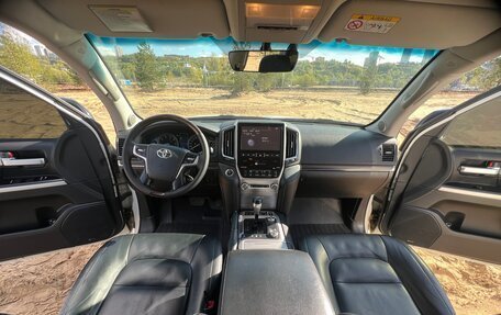 Toyota Land Cruiser 200, 2016 год, 5 750 000 рублей, 19 фотография