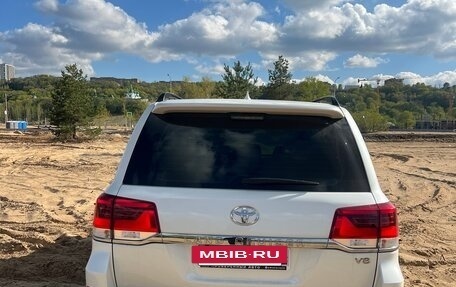 Toyota Land Cruiser 200, 2016 год, 5 750 000 рублей, 14 фотография