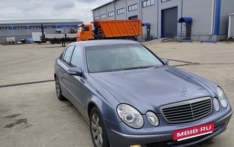 Mercedes-Benz E-Класс, 2004 год, 1 000 000 рублей, 2 фотография