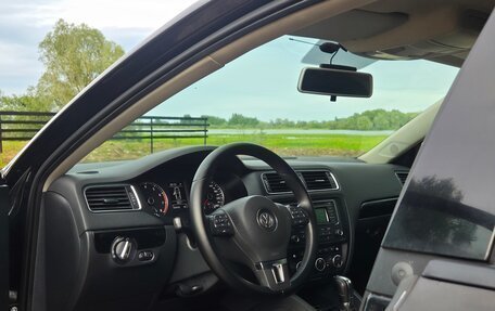 Volkswagen Jetta VI, 2013 год, 999 000 рублей, 19 фотография