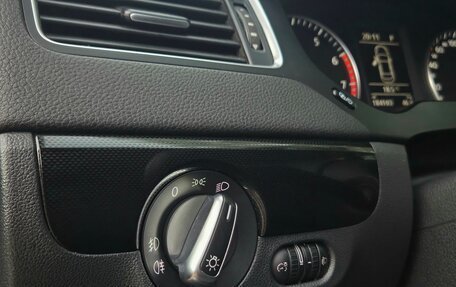 Volkswagen Jetta VI, 2013 год, 999 000 рублей, 32 фотография