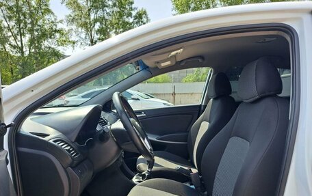 Hyundai Solaris II рестайлинг, 2013 год, 649 000 рублей, 16 фотография
