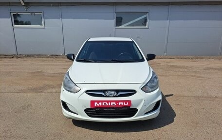 Hyundai Solaris II рестайлинг, 2013 год, 649 000 рублей, 2 фотография