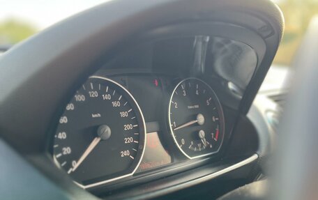 BMW 1 серия, 2011 год, 690 000 рублей, 12 фотография