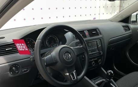 Volkswagen Jetta VI, 2013 год, 1 020 000 рублей, 15 фотография