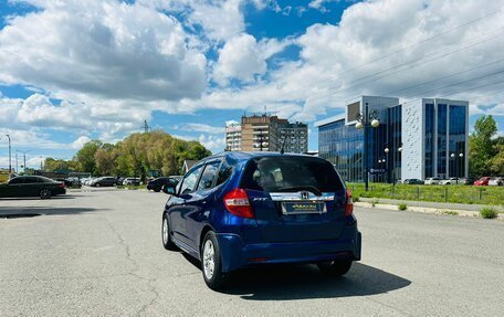 Honda Fit III, 2010 год, 699 000 рублей, 8 фотография