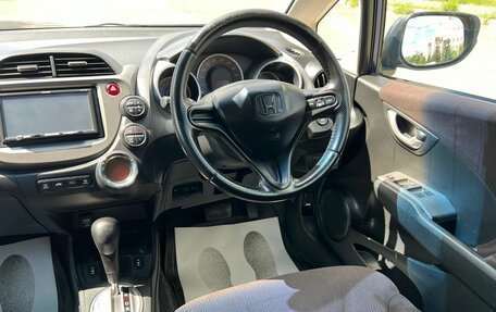Honda Fit III, 2010 год, 699 000 рублей, 16 фотография