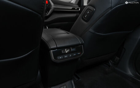 Toyota Highlander, 2024 год, 5 580 000 рублей, 19 фотография