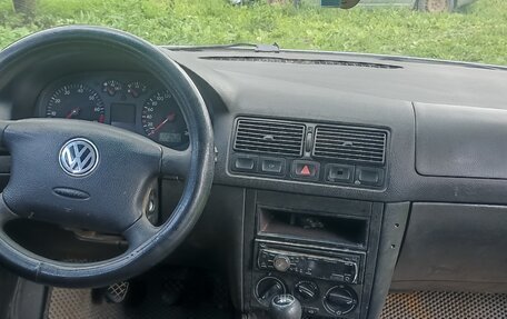 Volkswagen Golf IV, 2002 год, 200 000 рублей, 16 фотография