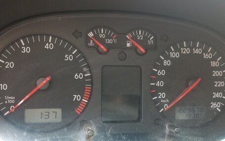 Volkswagen Golf IV, 2002 год, 200 000 рублей, 17 фотография