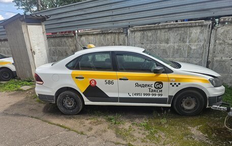 Volkswagen Polo VI (EU Market), 2018 год, 500 000 рублей, 4 фотография