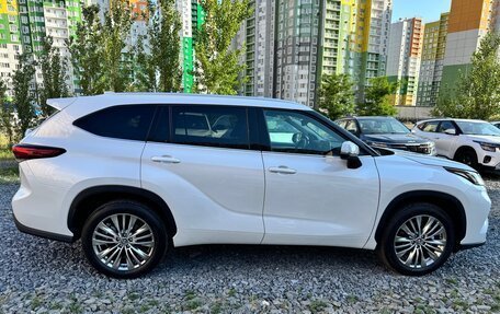 Toyota Highlander, 2025 год, 5 200 000 рублей, 2 фотография