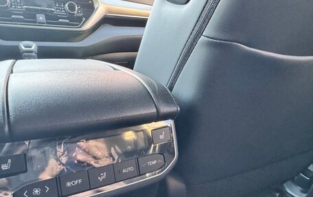 Toyota Highlander, 2025 год, 5 200 000 рублей, 13 фотография