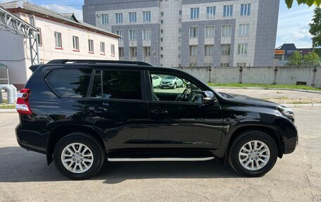 Toyota Land Cruiser Prado 150 рестайлинг 2, 2014 год, 3 300 000 рублей, 5 фотография