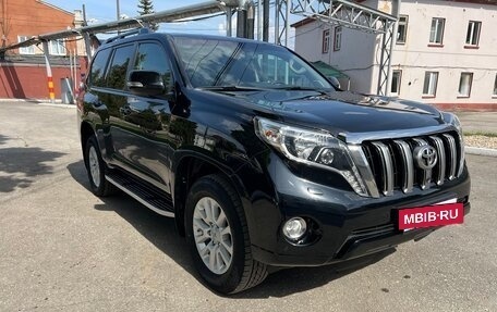 Toyota Land Cruiser Prado 150 рестайлинг 2, 2014 год, 3 300 000 рублей, 4 фотография