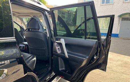 Toyota Land Cruiser Prado 150 рестайлинг 2, 2014 год, 3 300 000 рублей, 20 фотография