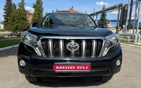 Toyota Land Cruiser Prado 150 рестайлинг 2, 2014 год, 3 300 000 рублей, 3 фотография
