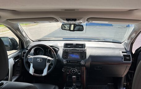Toyota Land Cruiser Prado 150 рестайлинг 2, 2014 год, 3 300 000 рублей, 23 фотография
