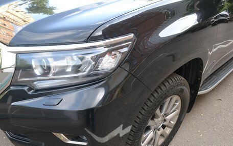Toyota Land Cruiser Prado 150 рестайлинг 2, 2019 год, 5 050 000 рублей, 6 фотография