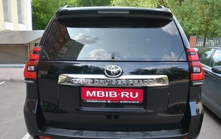Toyota Land Cruiser Prado 150 рестайлинг 2, 2019 год, 5 050 000 рублей, 10 фотография