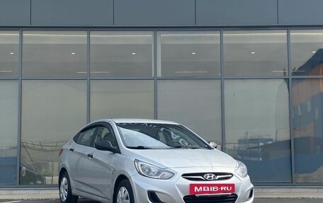 Hyundai Solaris II рестайлинг, 2011 год, 599 000 рублей, 2 фотография