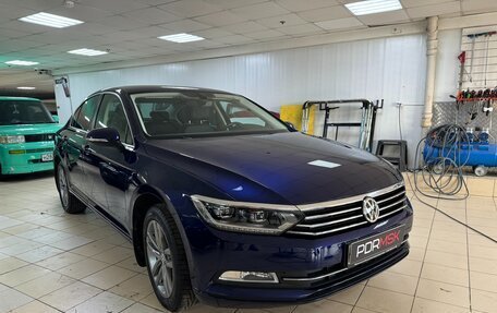 Volkswagen Passat B8 рестайлинг, 2019 год, 2 380 000 рублей, 2 фотография