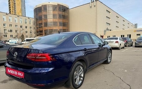 Volkswagen Passat B8 рестайлинг, 2019 год, 2 380 000 рублей, 12 фотография