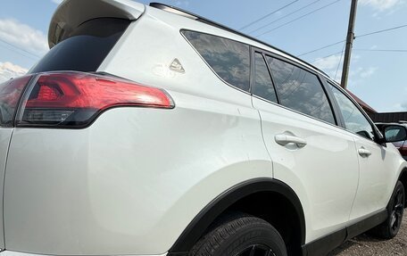 Toyota RAV4, 2018 год, 2 900 000 рублей, 10 фотография