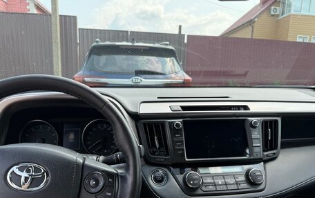 Toyota RAV4, 2018 год, 2 900 000 рублей, 7 фотография