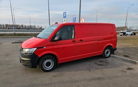 Volkswagen Transporter T6 рестайлинг, 2021 год, 3 800 000 рублей, 3 фотография