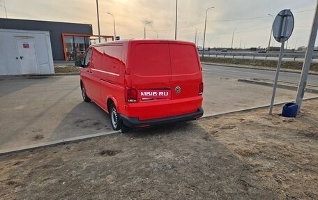Volkswagen Transporter T6 рестайлинг, 2021 год, 3 800 000 рублей, 4 фотография