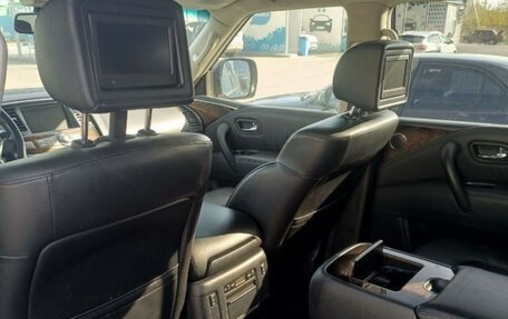 Infiniti QX56, 2011 год, 1 900 000 рублей, 11 фотография