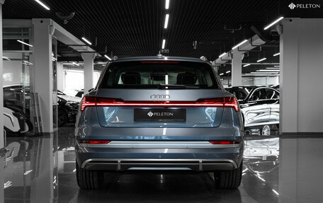 Audi e-tron I, 2023 год, 6 100 000 рублей, 6 фотография