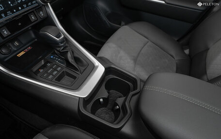 Toyota RAV4, 2024 год, 3 900 000 рублей, 18 фотография